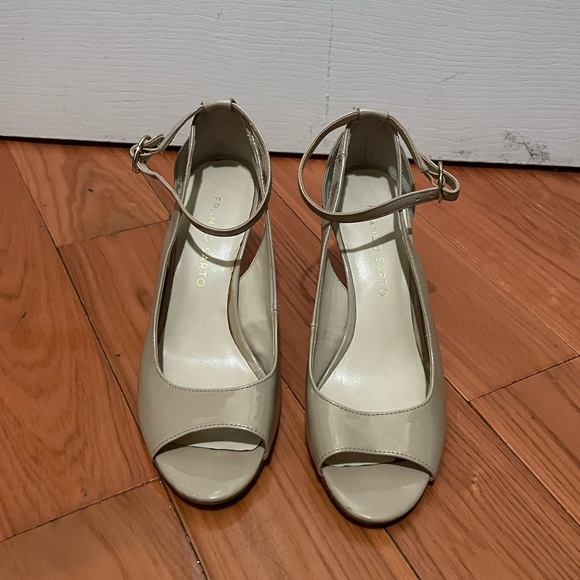 Women’s shoes - Picture 2 of 5